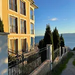 Apartament Grosszuegiges Direkt Am Mit Eigenem Pool - Povile *