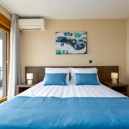 Apartamento Großzügiges Direkt Am Mit Eigenem Pool - Povile