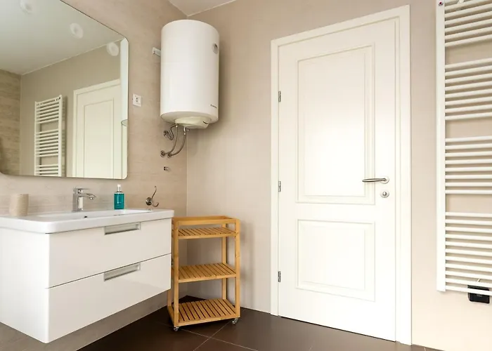 Großzügiges Direkt Am Mit Eigenem Pool - Povile Apartamento *